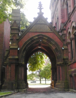 st paul's garden city archway